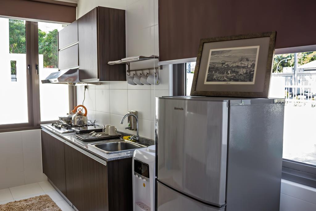 R Residence Jelutong Εξωτερικό φωτογραφία