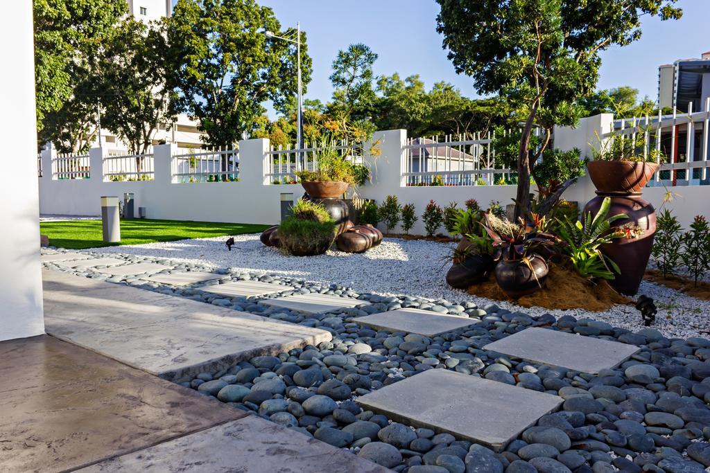 R Residence Jelutong Εξωτερικό φωτογραφία