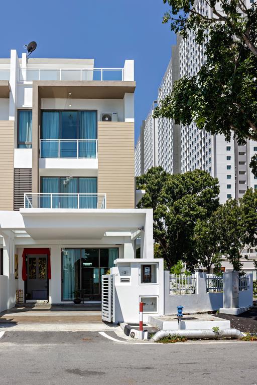 R Residence Jelutong Εξωτερικό φωτογραφία