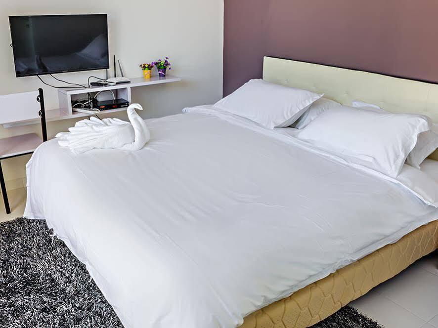 R Residence Jelutong Εξωτερικό φωτογραφία